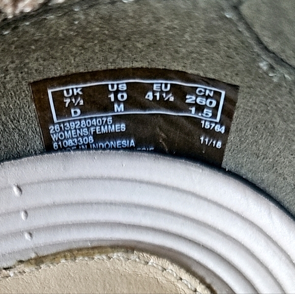 Clarks Trigenics Cutout Slip-On Tri Tone Comfort Flats Size 10 - Picture 12 of 13